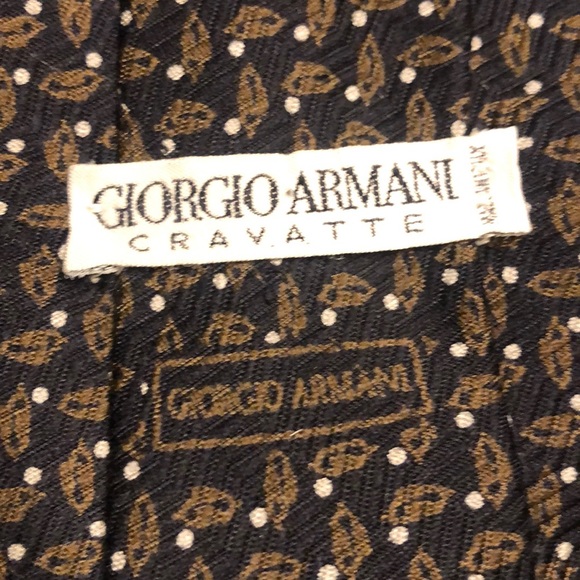 Giorgio Armani Silk Tie. Made in Italy - Picture 2 of 4